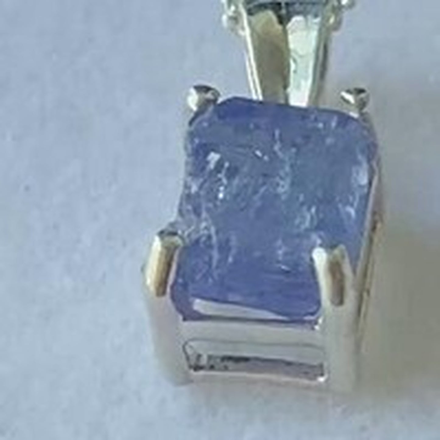 Raw Tanzanite Pendant Certified Merelani Tanzania 1.90 cts