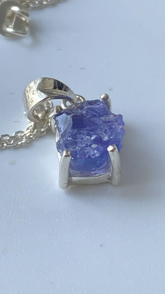 Tanzanite Pendant 2.14 cts
