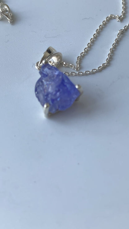 Tanzanite Pendant 3.17 cts