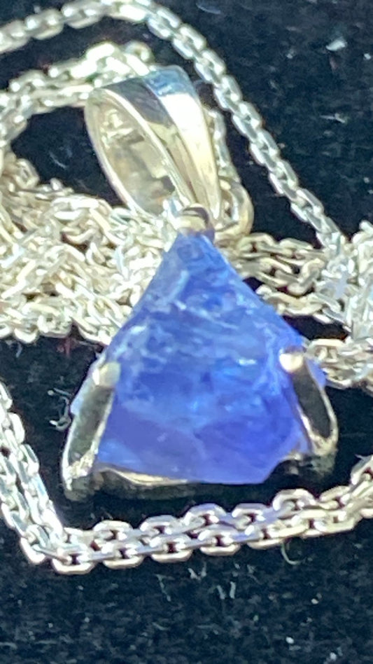 Tanzanite Pendant 3.20 cts