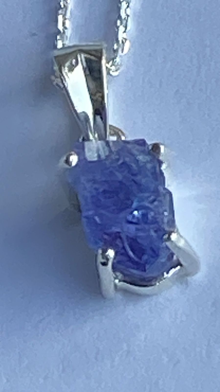 Tanzanite Pendant 2.11 cts