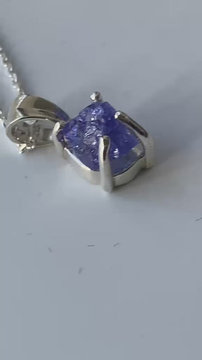 Raw by Nature. Rare by Origin Tanzanite Pendant 1.23 cts