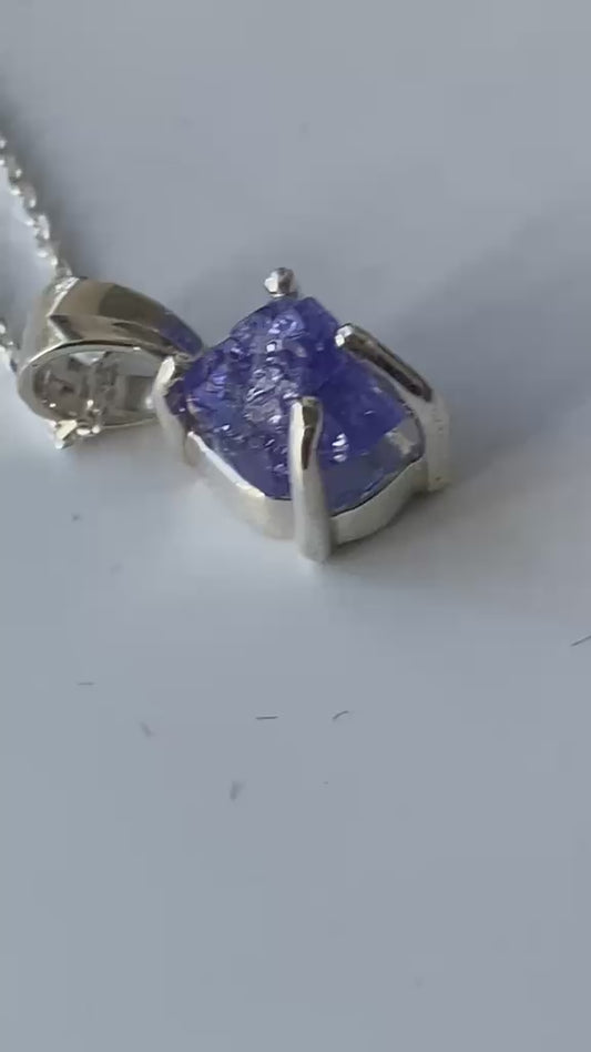 Raw by Nature. Rare by Origin Tanzanite Pendant 1.23 cts