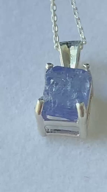Raw Tanzanite Pendant Certified Merelani Tanzania 1.90 cts