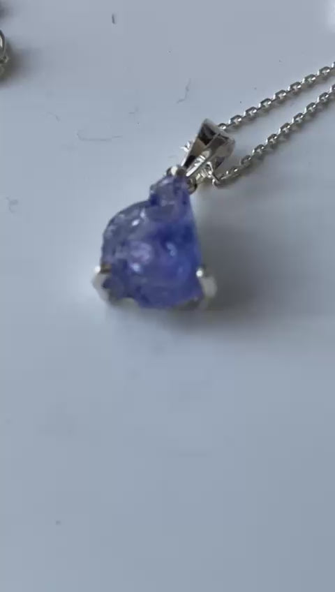 Tanzanite Pendant 3.17 cts